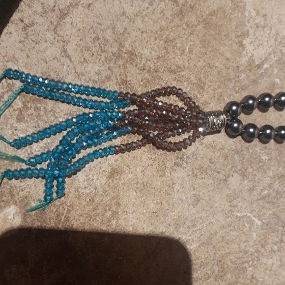 Necklace - Picture 2 of 3